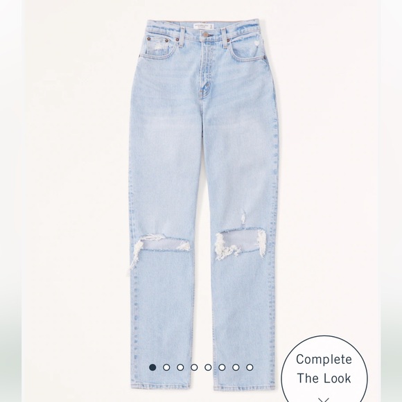 A&F Curve Love 90’s Jeans - Picture 4 of 6